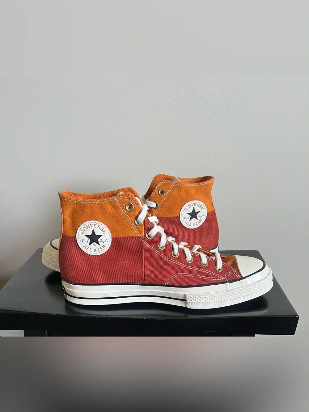 Men's Size 10.5 Converse Chuck 70 Hi Monarch/Rugged Orange/Egret A02552C Sneaker
